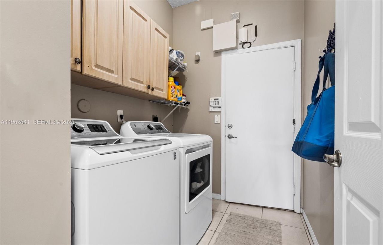 16400 NW 15th St , Pembroke Pines, FL 33028 Photo