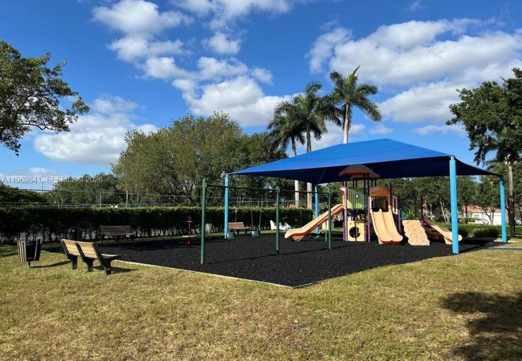 16400 NW 15th St , Pembroke Pines, FL 33028 Photo