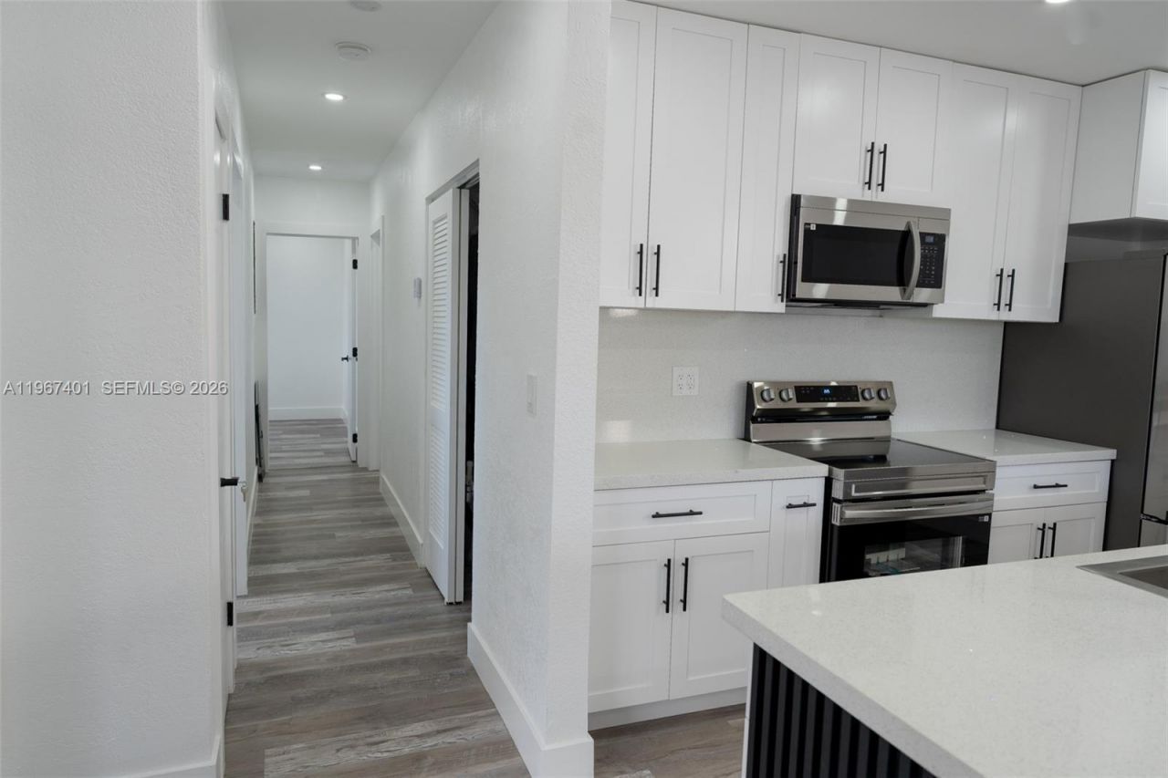 2600 NW 108th St , Miami, FL 33167 Photo