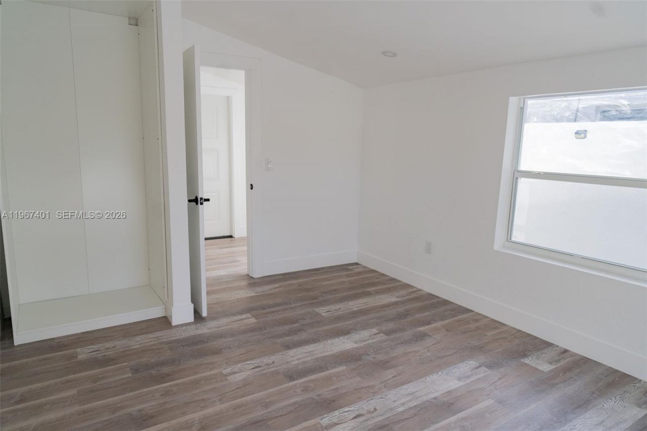 2600 NW 108th St , Miami, FL 33167 Photo