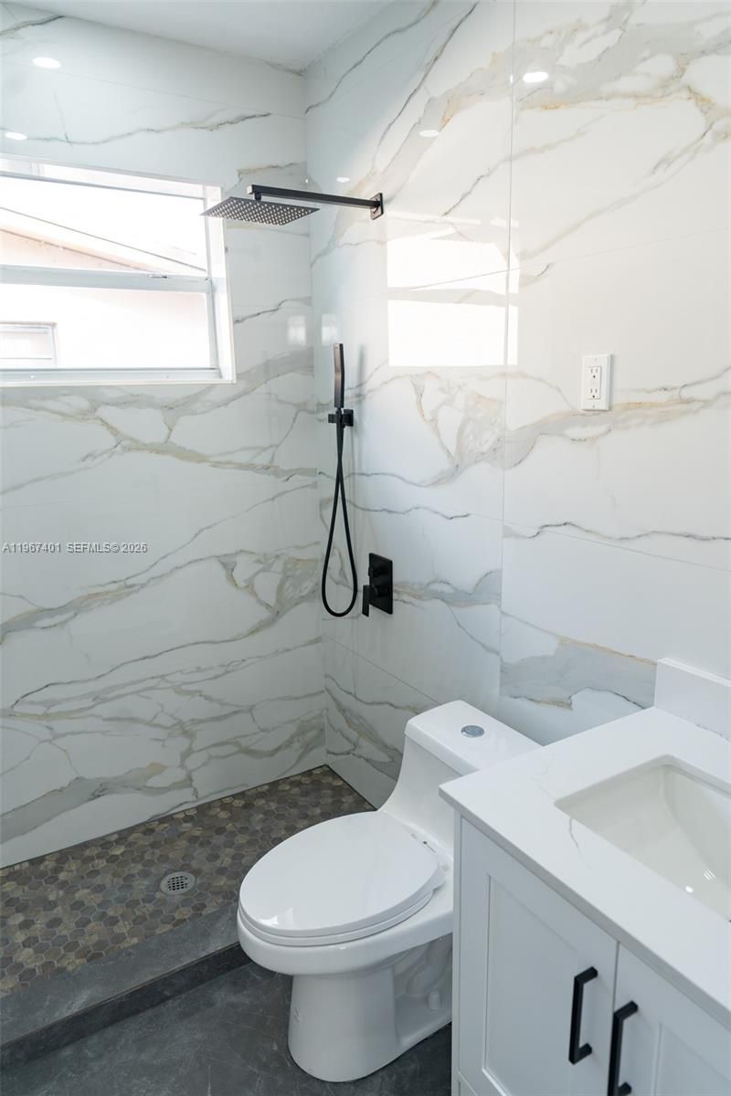 2600 NW 108th St , Miami, FL 33167 Photo