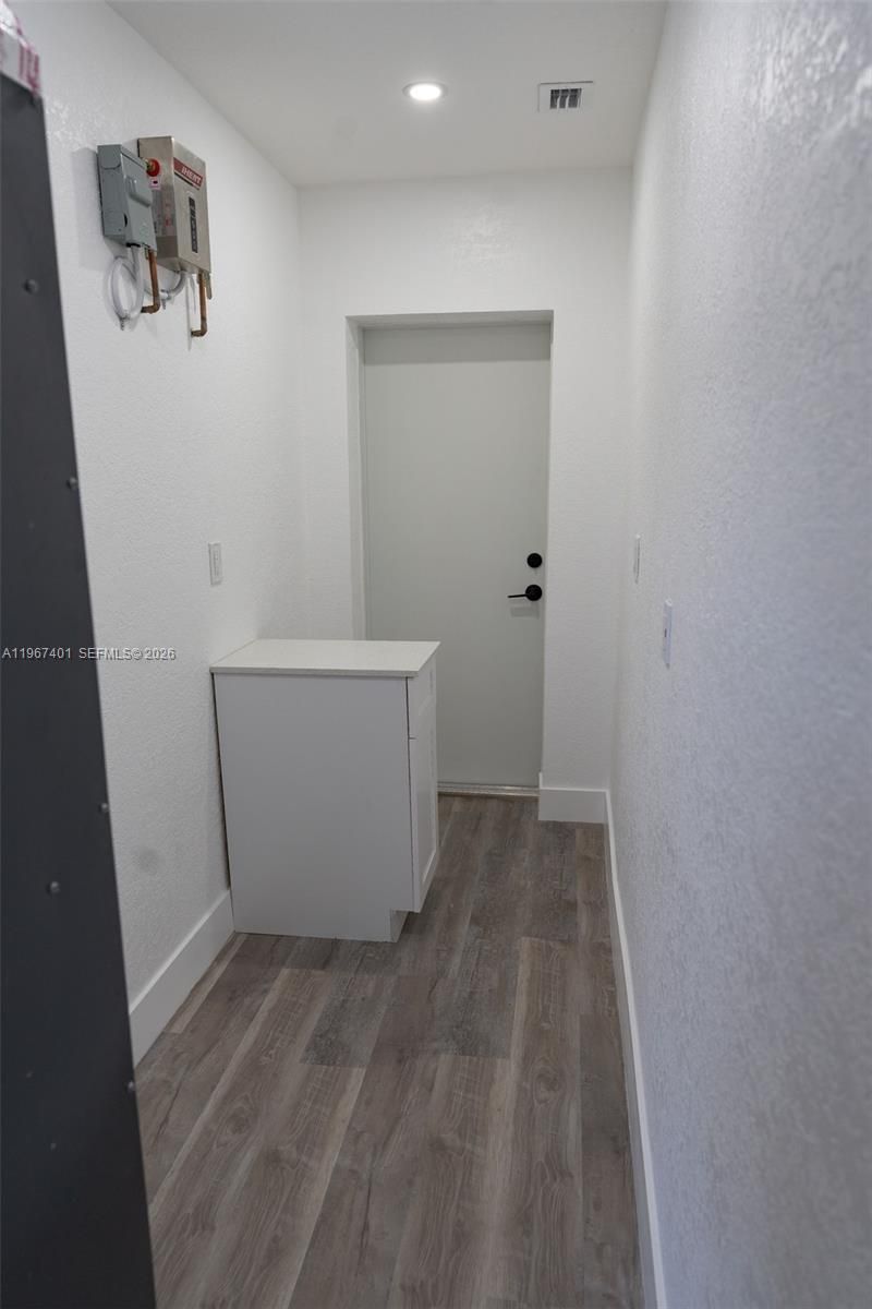 2600 NW 108th St, Miami, FL 33167 Photo