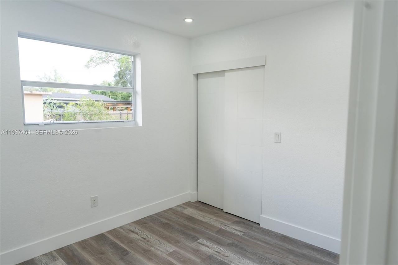 2600 NW 108th St , Miami, FL 33167 Photo