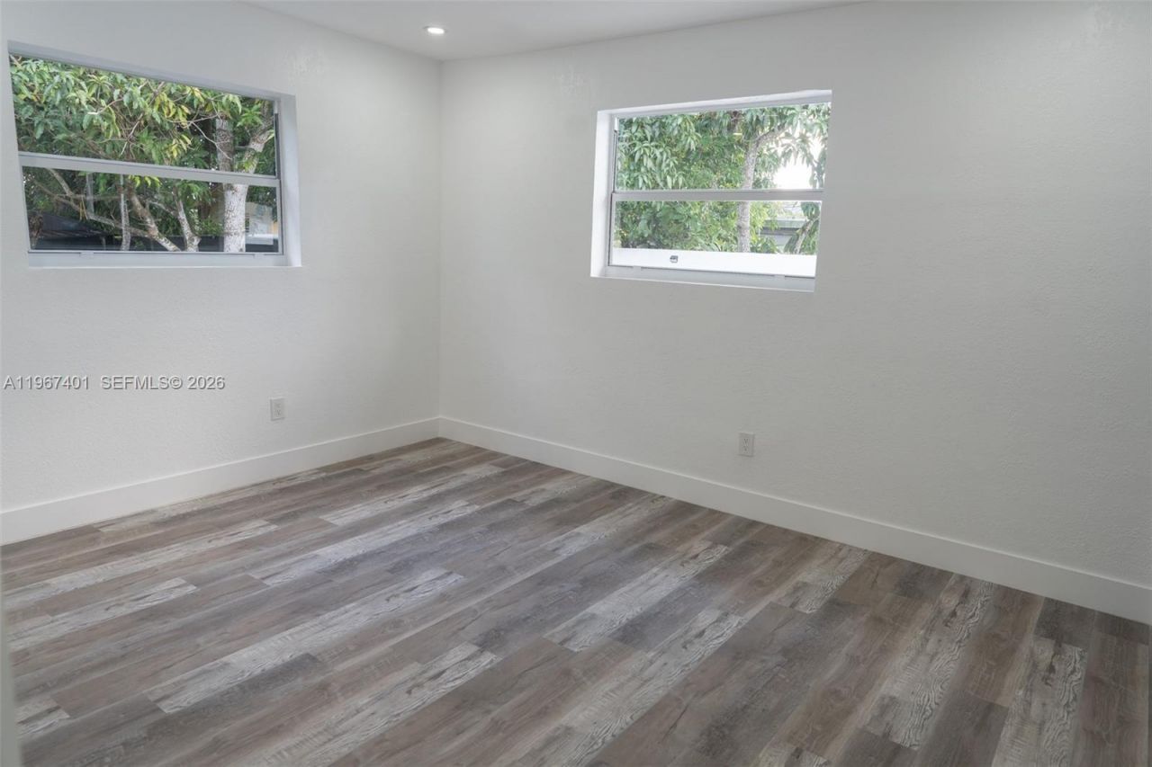 2600 NW 108th St , Miami, FL 33167 Photo