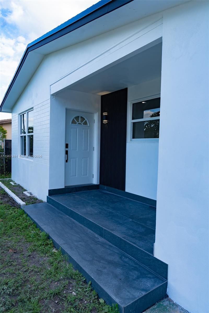 2600 NW 108th St, Miami, FL 33167 Photo
