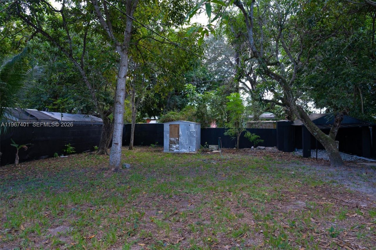 2600 NW 108th St, Miami, FL 33167 Photo