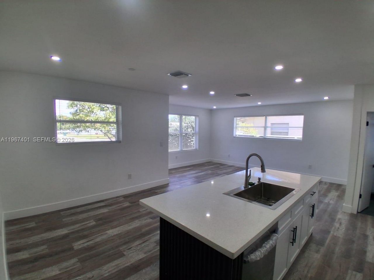 2600 NW 108th St, Miami, FL 33167 Photo
