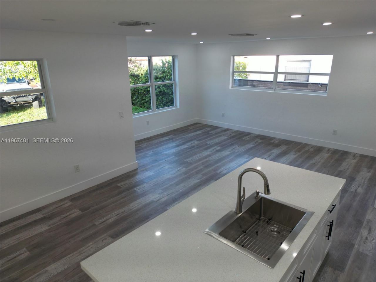 2600 NW 108th St, Miami, FL 33167 Photo
