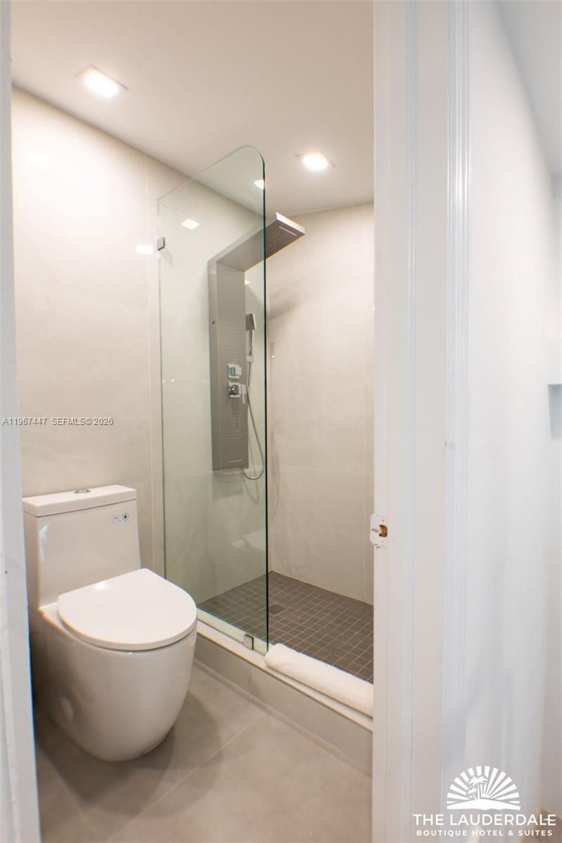 505 SE 16th St , Fort Lauderdale, FL 33316 Photo