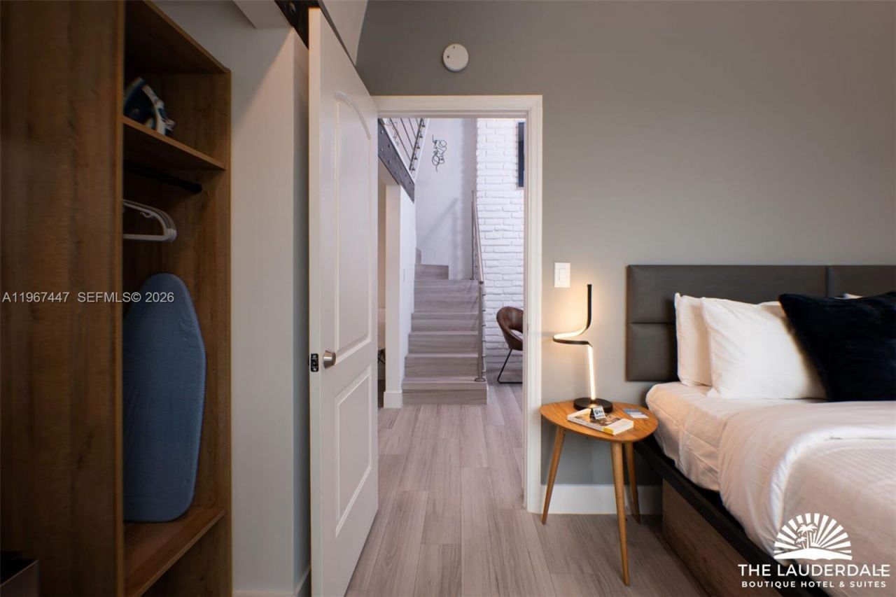 505 SE 16th St , Fort Lauderdale, FL 33316 Photo