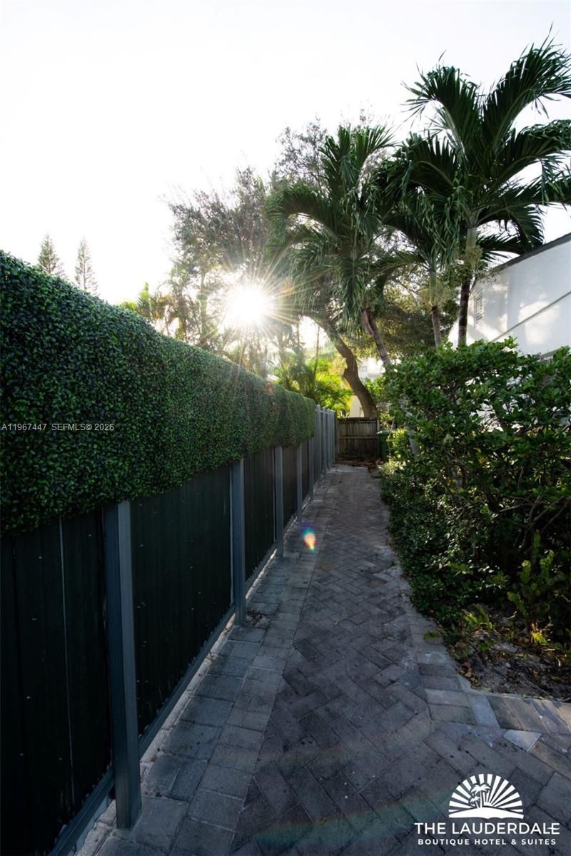 505 SE 16th St , Fort Lauderdale, FL 33316 Photo