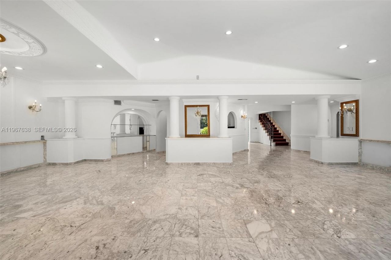 465 Golden Beach Dr , Golden Beach, FL 33160 Photo