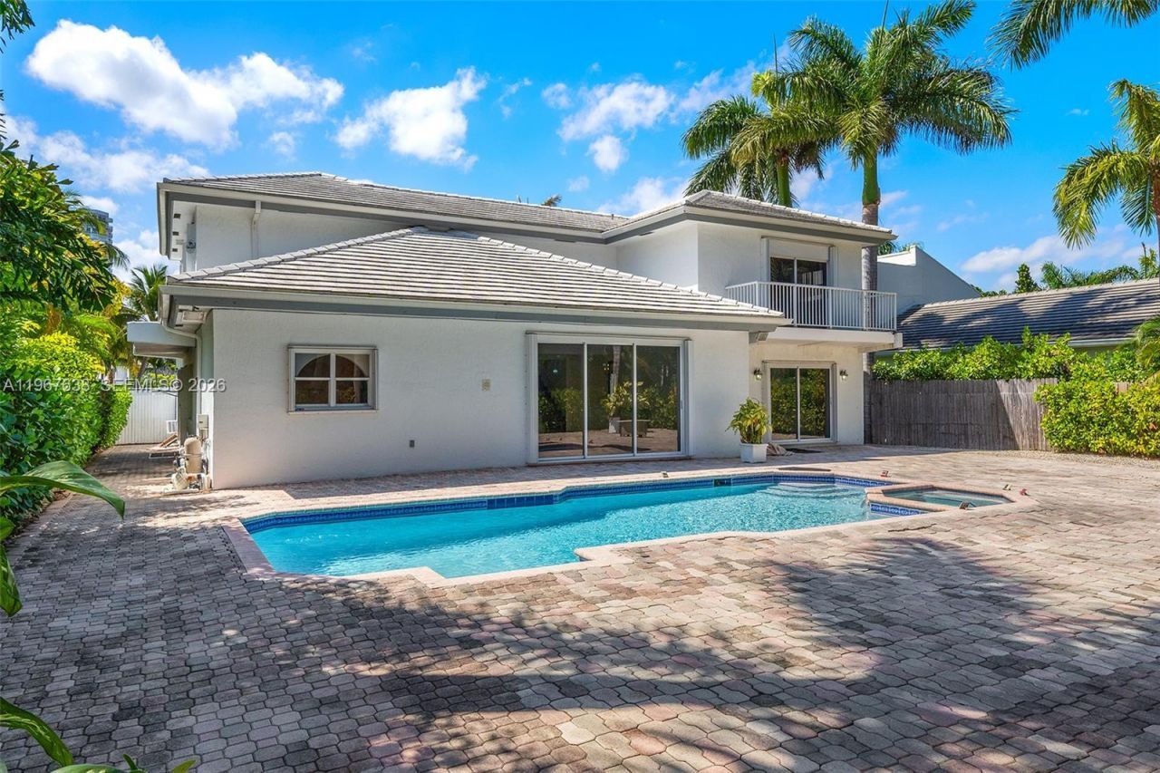 465 Golden Beach Dr , Golden Beach, FL 33160 Photo