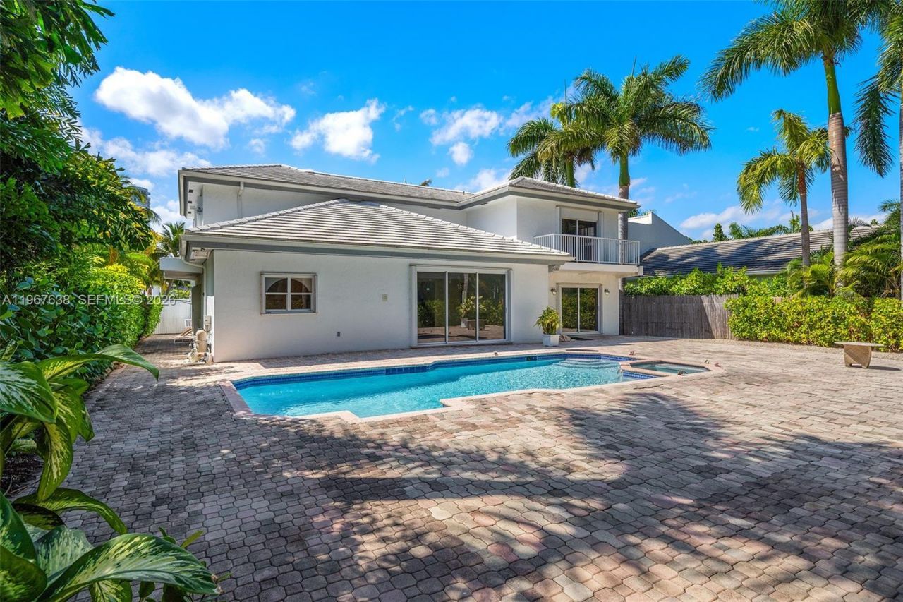 465 Golden Beach Dr , Golden Beach, FL 33160 Photo