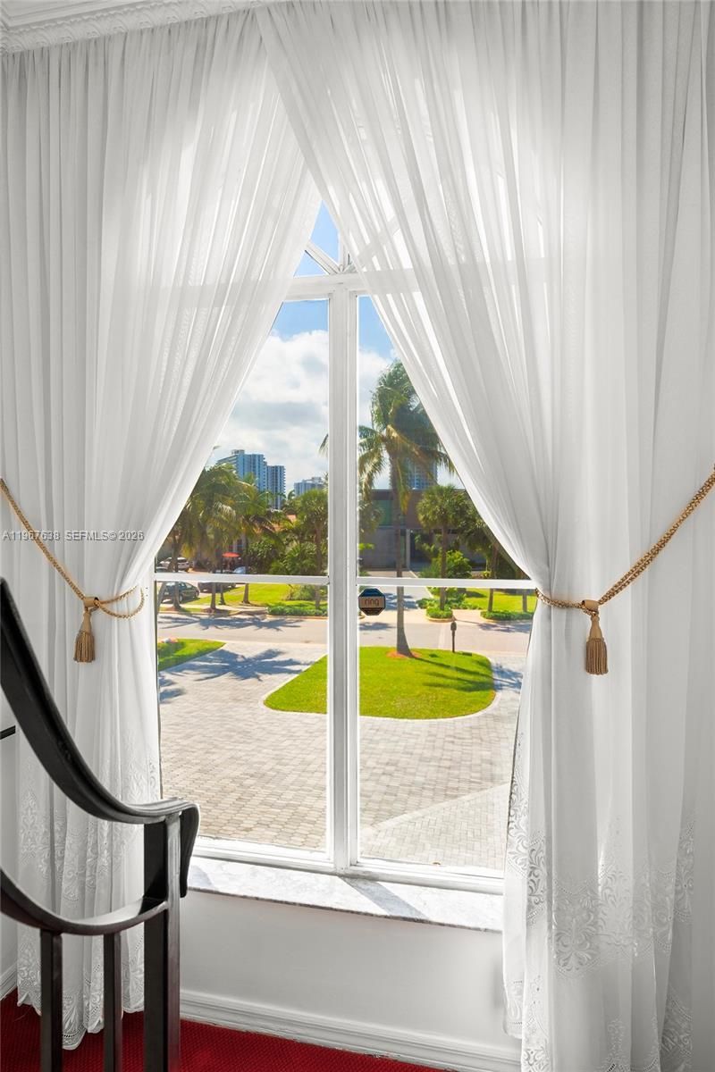 465 Golden Beach Dr , Golden Beach, FL 33160 Photo