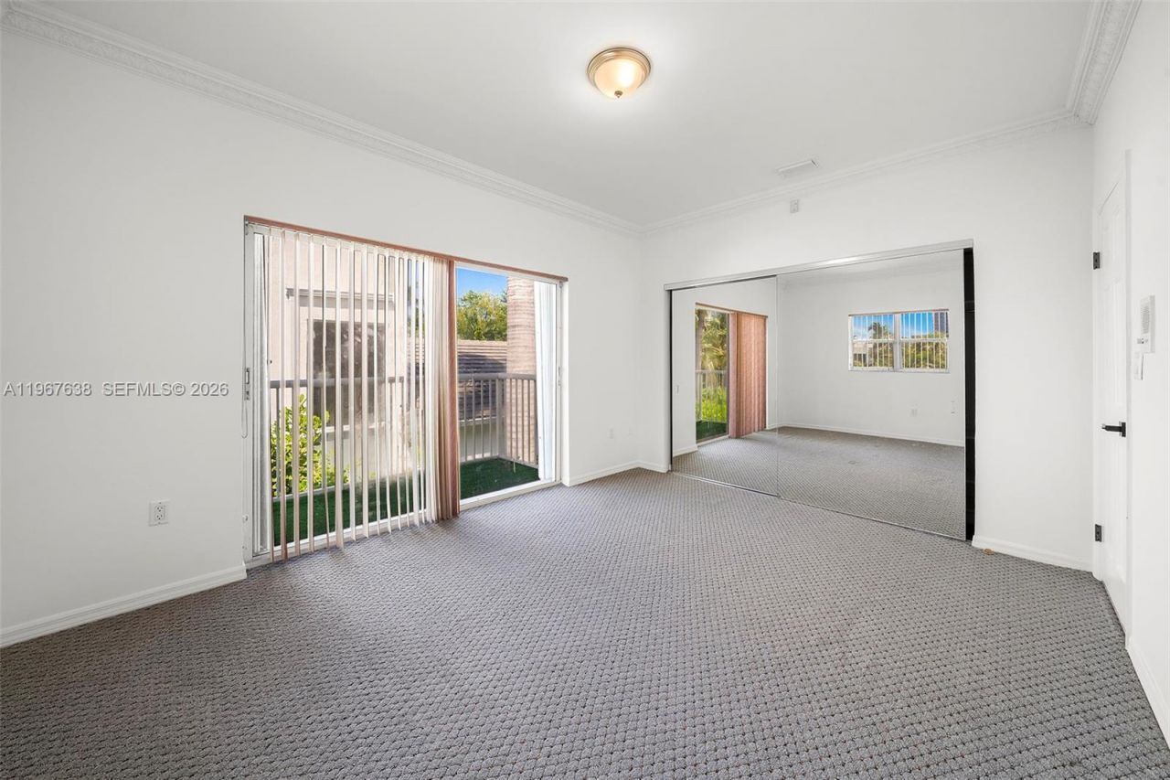 465 Golden Beach Dr , Golden Beach, FL 33160 Photo