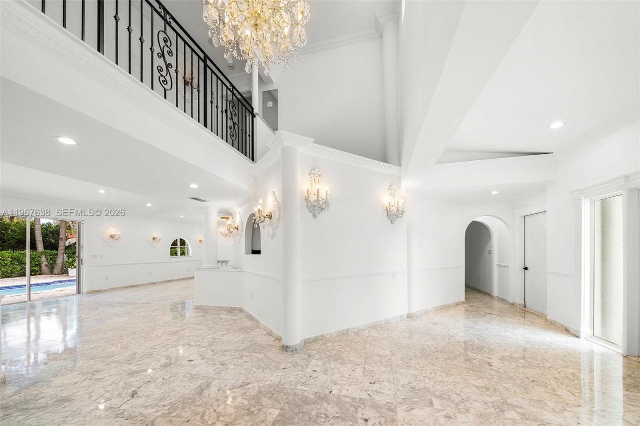 465 Golden Beach Dr , Golden Beach, FL 33160 Photo