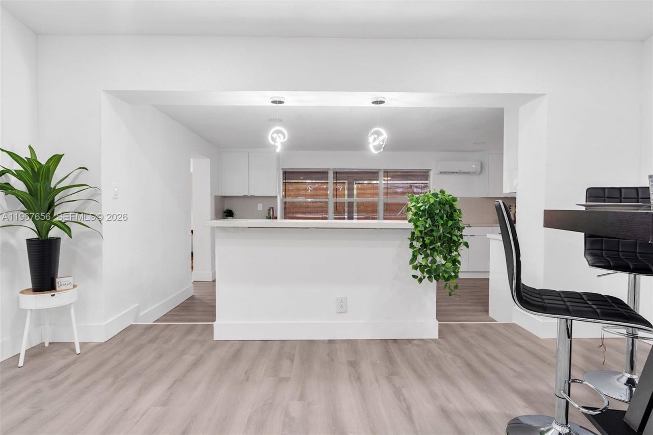 658 SW 1st Ct , Boynton Beach, FL 33426 Photo