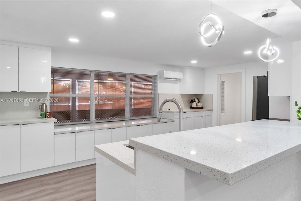 658 SW 1st Ct , Boynton Beach, FL 33426 Photo