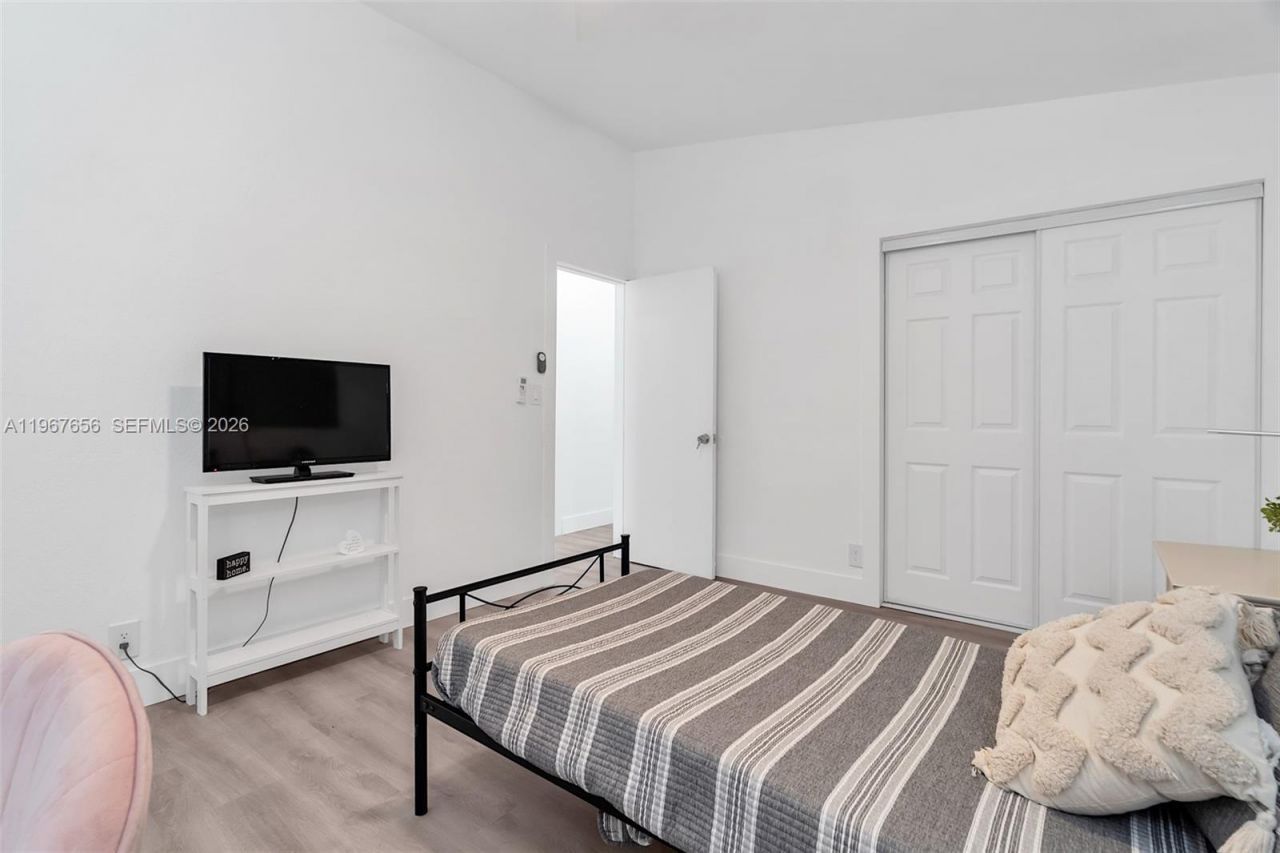 658 SW 1st Ct , Boynton Beach, FL 33426 Photo