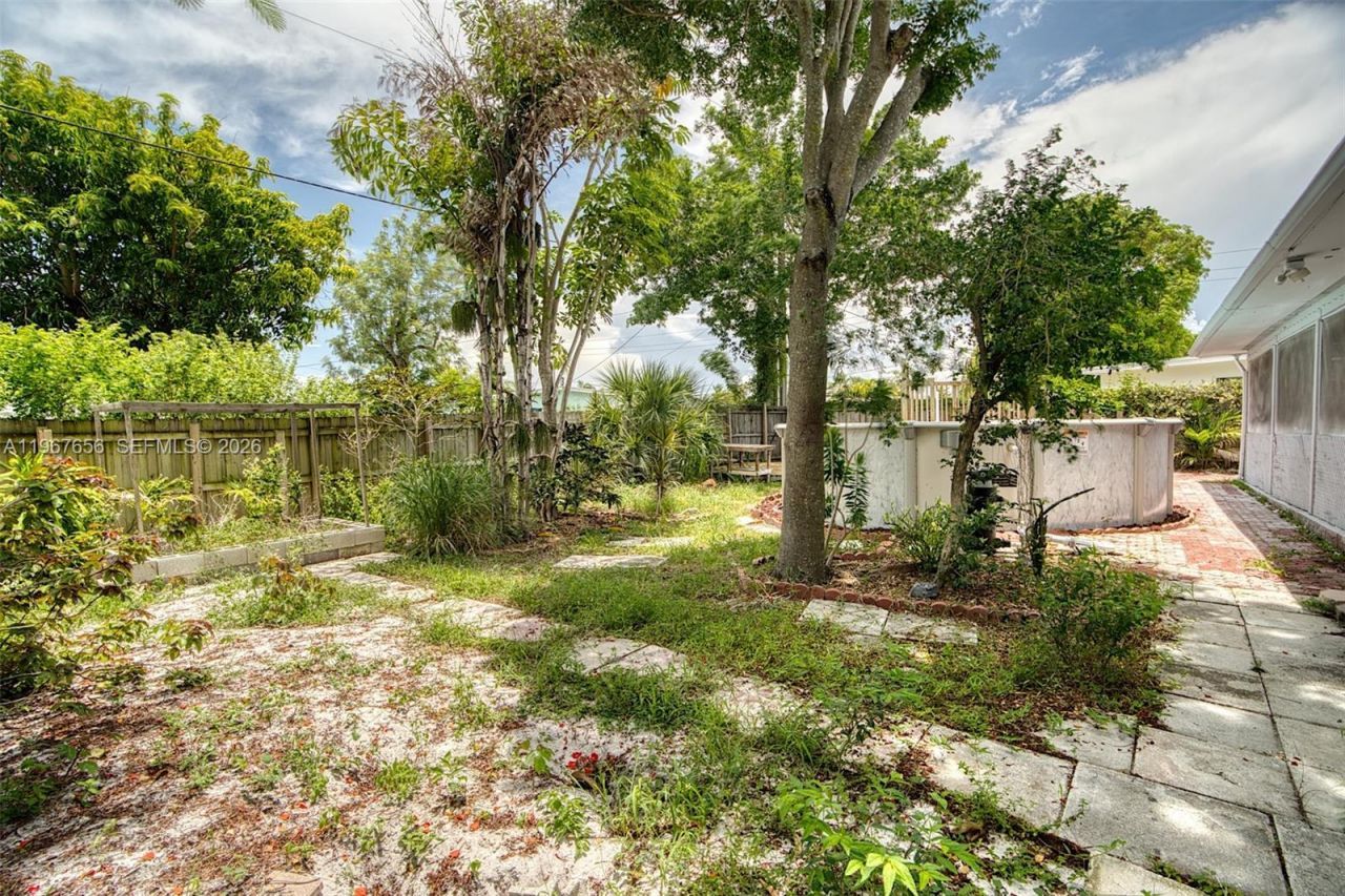 658 SW 1st Ct , Boynton Beach, FL 33426 Photo