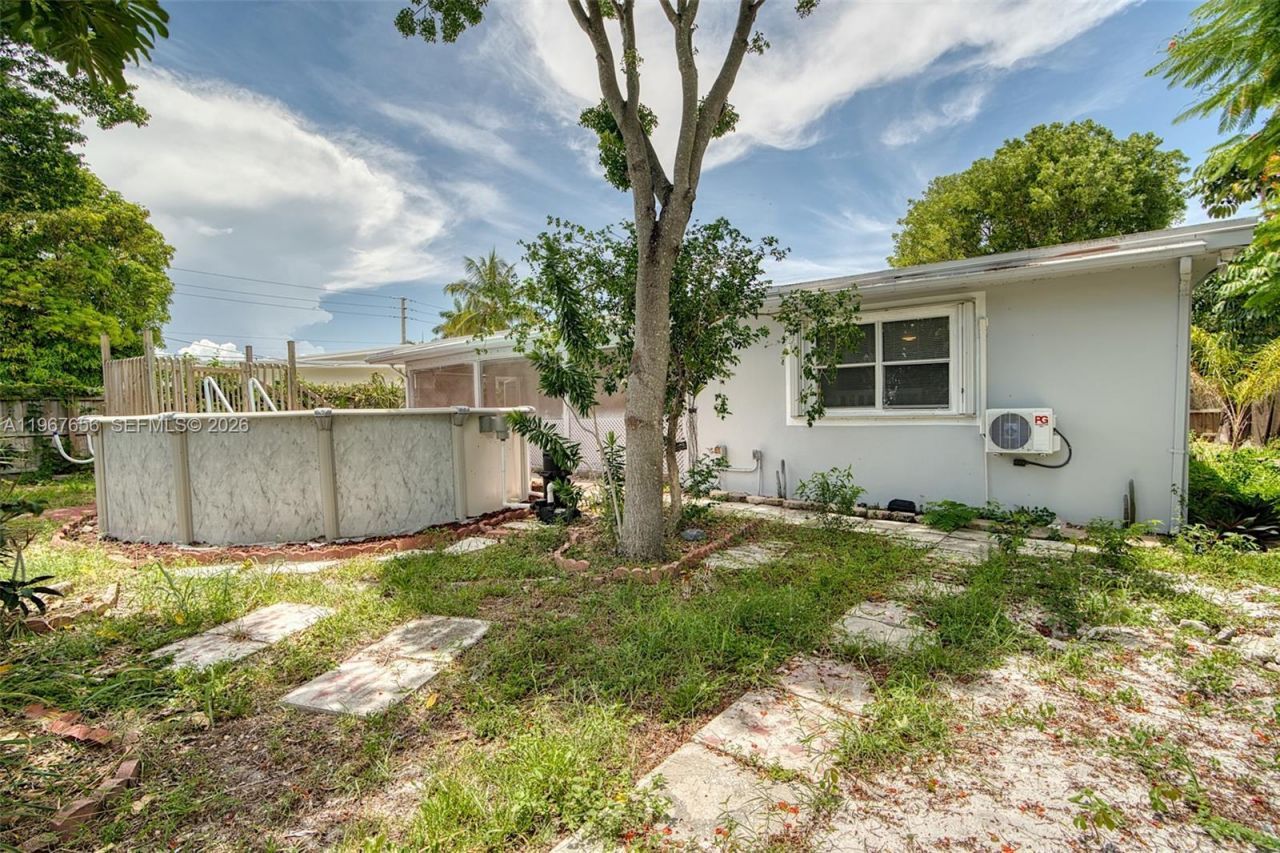 658 SW 1st Ct , Boynton Beach, FL 33426 Photo