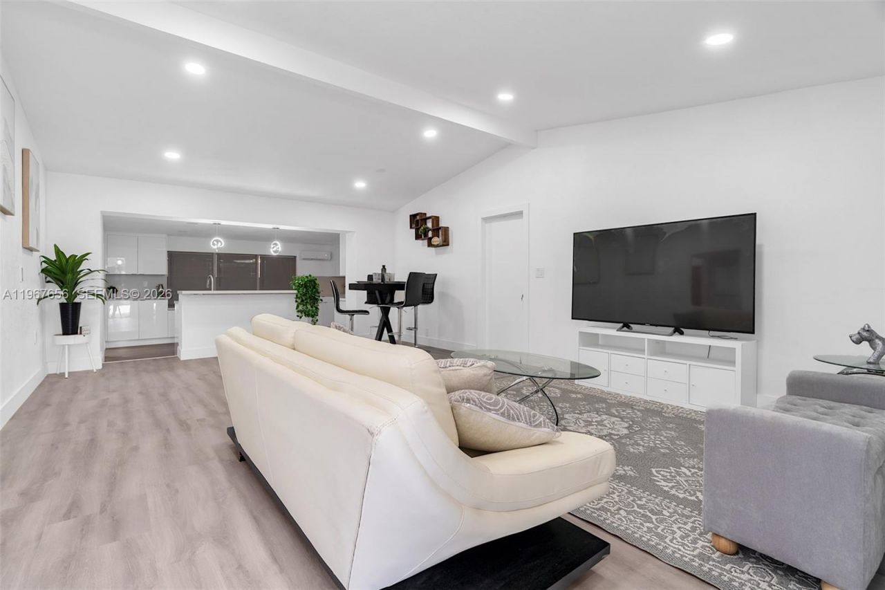 658 SW 1st Ct , Boynton Beach, FL 33426 Photo