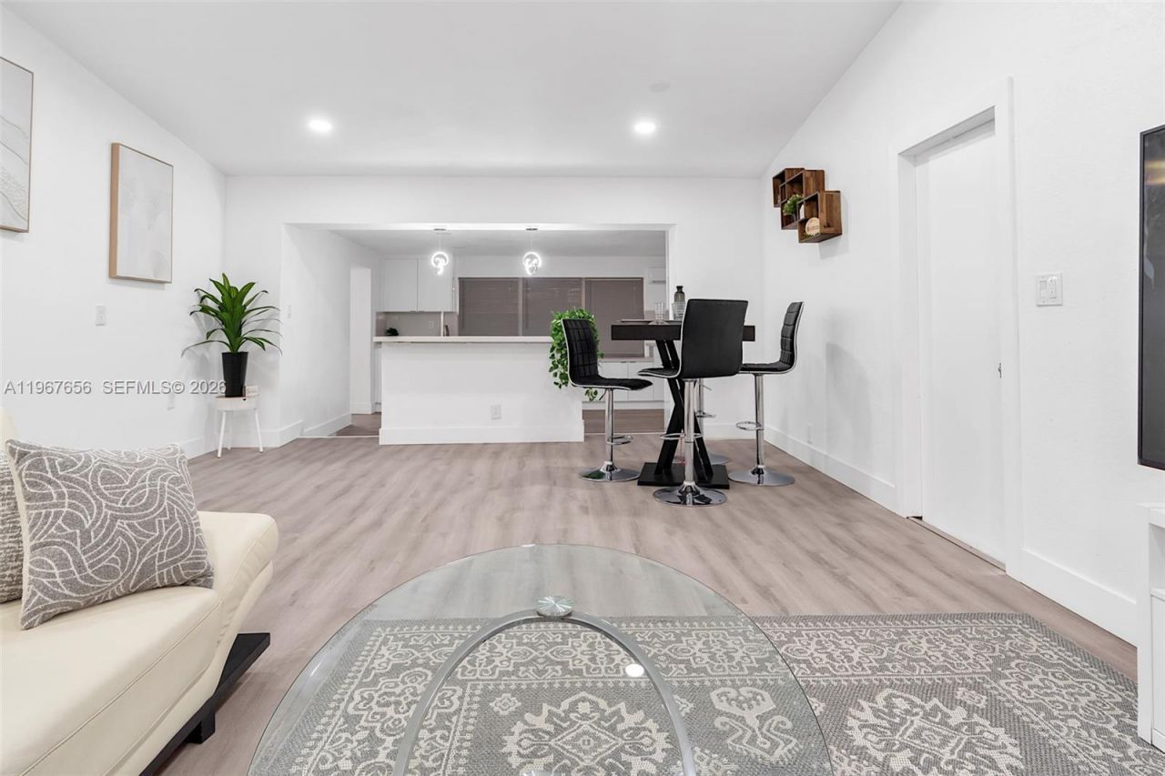 658 SW 1st Ct , Boynton Beach, FL 33426 Photo