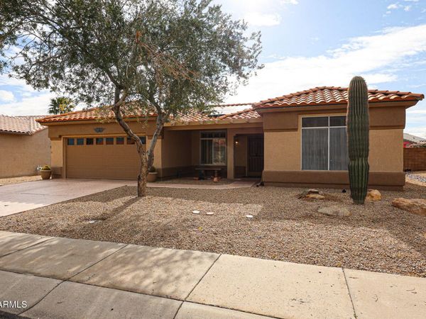 13665 W ANTELOPE Drive, Sun City West, AZ 85375
