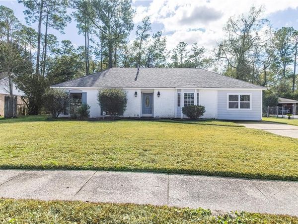 1349 WESTLAWN Drive, Slidell, LA 70460