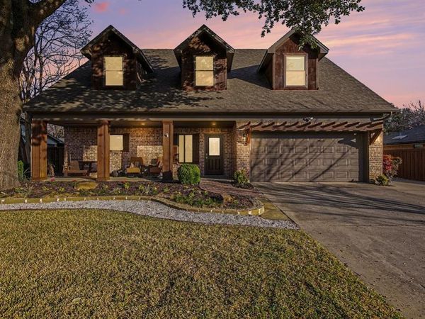 3538 Mercury Drive, Grapevine, TX 76051