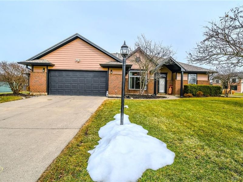 1374 Rose Lake Drive, Bellbrook, OH 45305 Photo 4