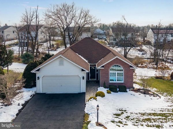 15 WETHERBURN ROAD, ENOLA, PA 17025