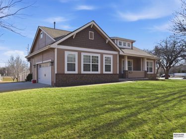 8237 S 103rd Circle, La Vista, NE 68128