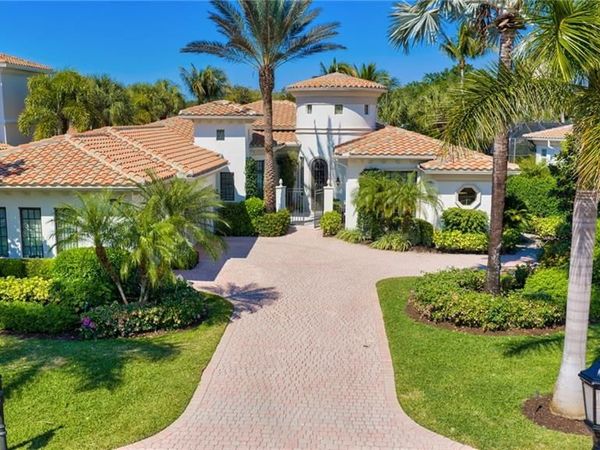 1705 Venezia WAY , NAPLES, FL 34105