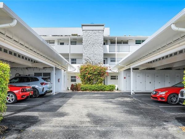 668 Broad AVE S, Unit J668, NAPLES, FL 34102