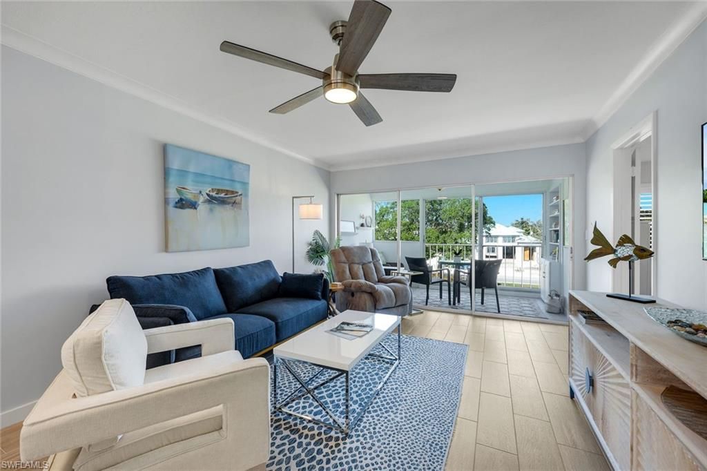 668 Broad Ave S, Unit J668, Naples, FL 34102 Photo