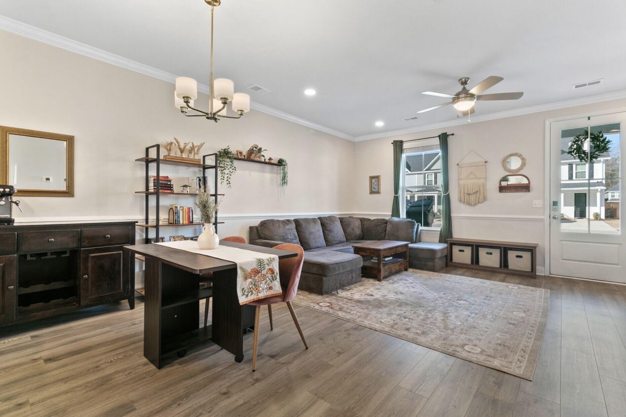 511 Green Fern Drive Photo 10