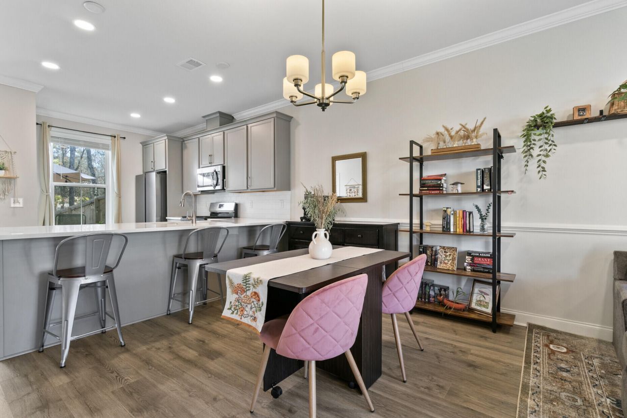 511 Green Fern Drive Photo 17