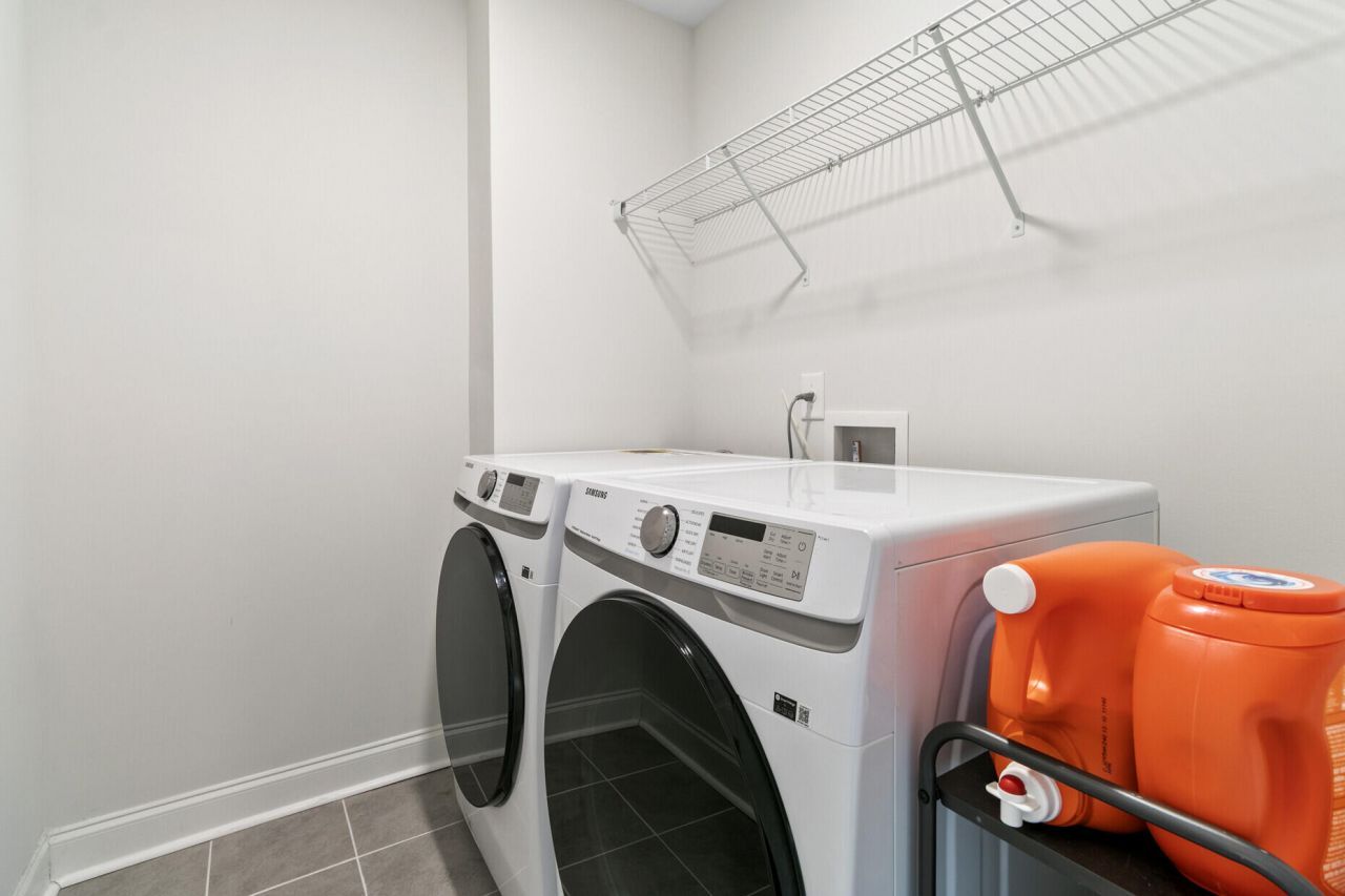 511 Green Fern Drive Photo 28