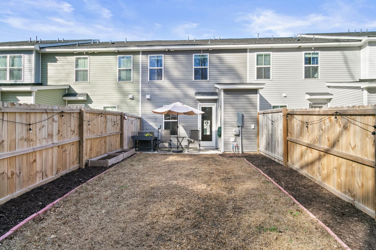 511 Green Fern Drive Photo 32