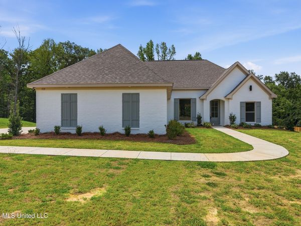 939 Mullican Road, Florence, MS 39073