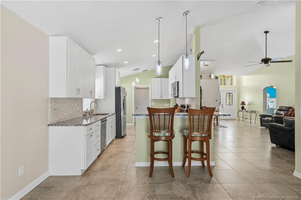 820 NW Waterlily Place, Jensen Beach, FL 34957 Photo