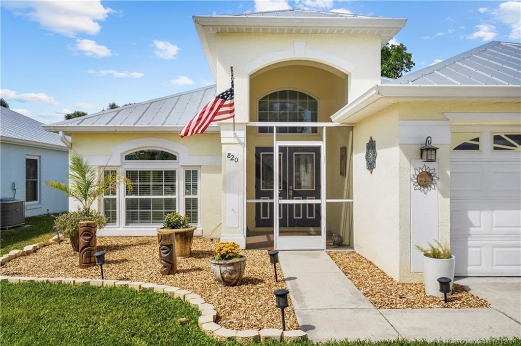 820 NW Waterlily Place, Jensen Beach, FL 34957 Photo