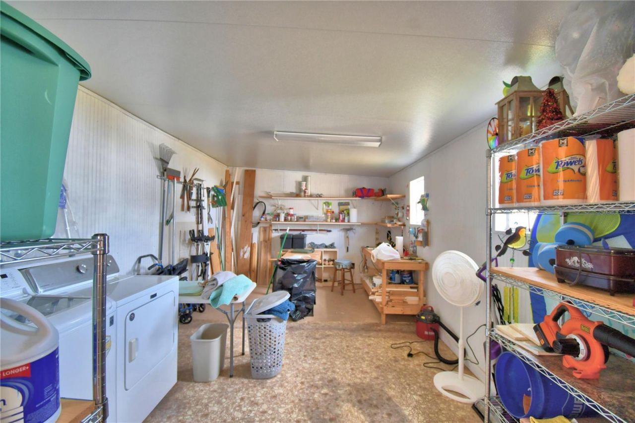 145 Holiday Lane, Auburndale, FL 33823 Photo