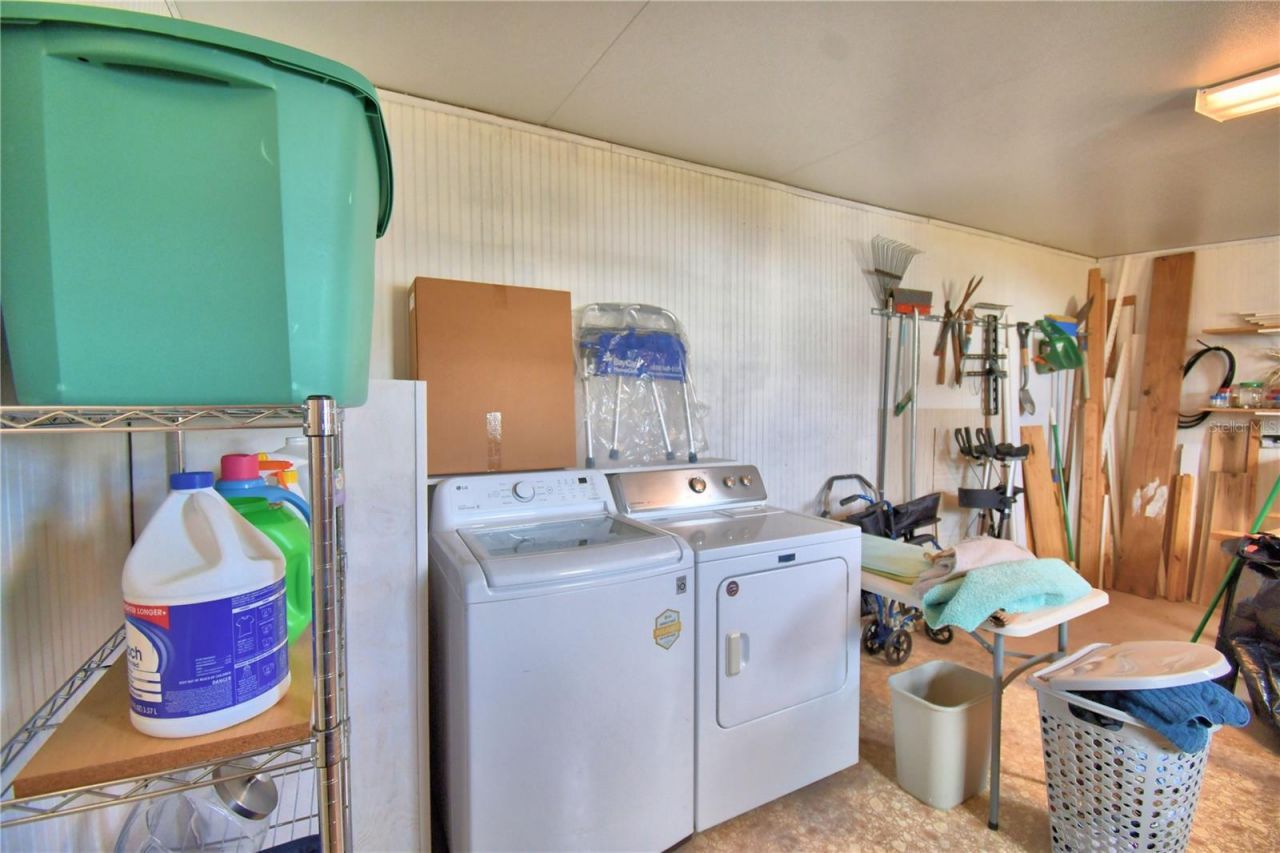 145 Holiday Lane, Auburndale, FL 33823 Photo