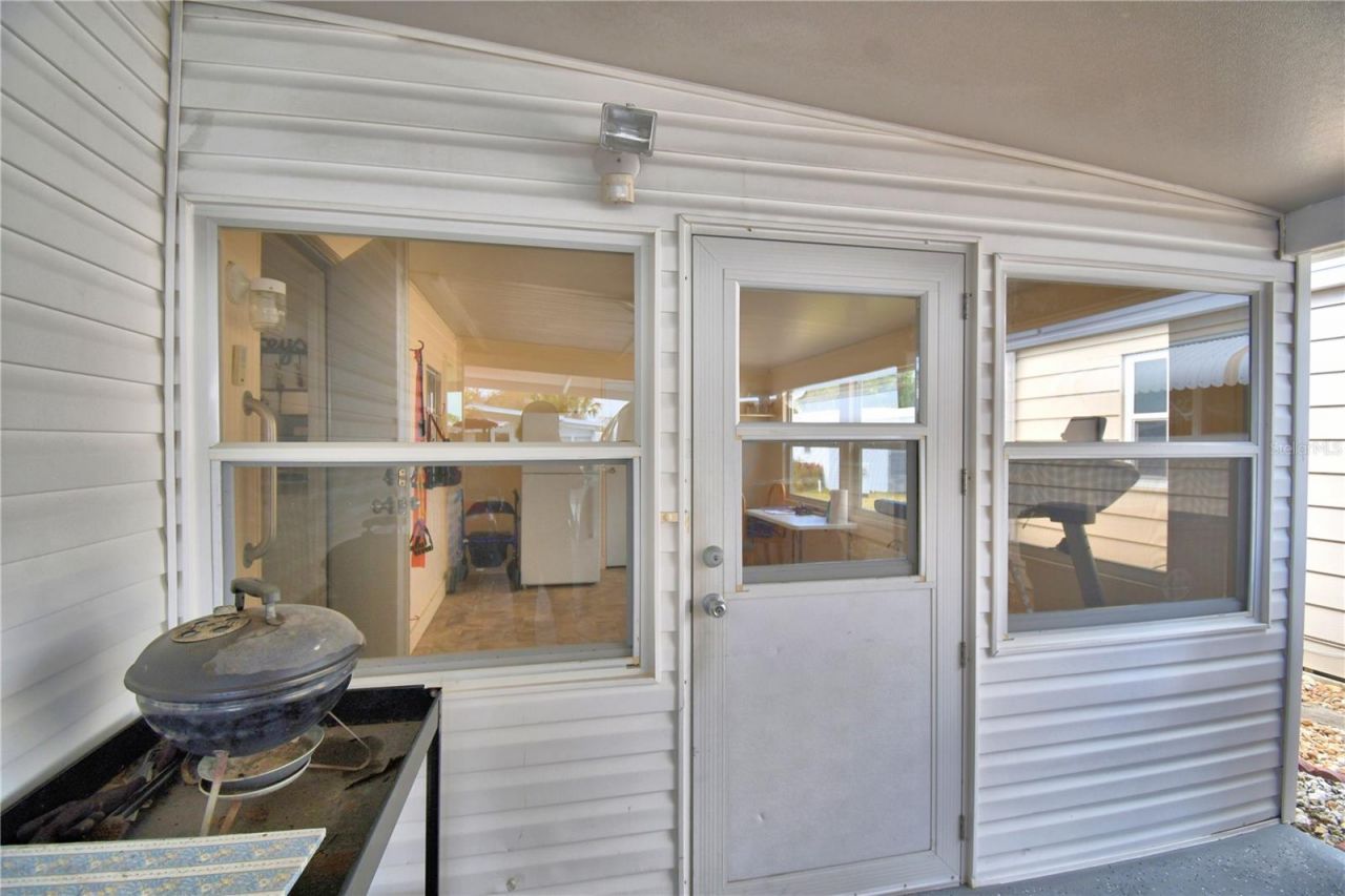 145 Holiday Lane, Auburndale, FL 33823 Photo