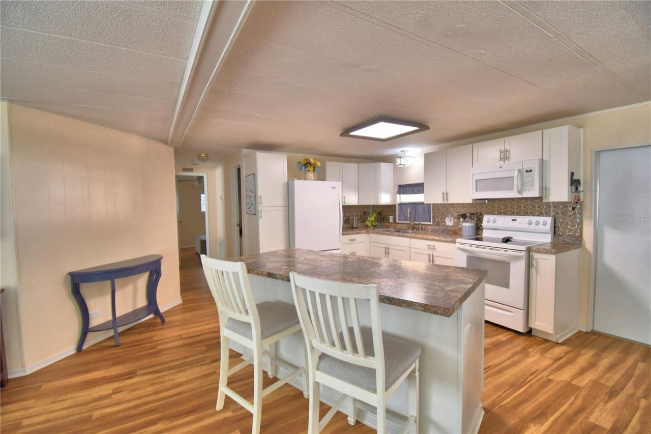 145 Holiday Lane, Auburndale, FL 33823 Photo