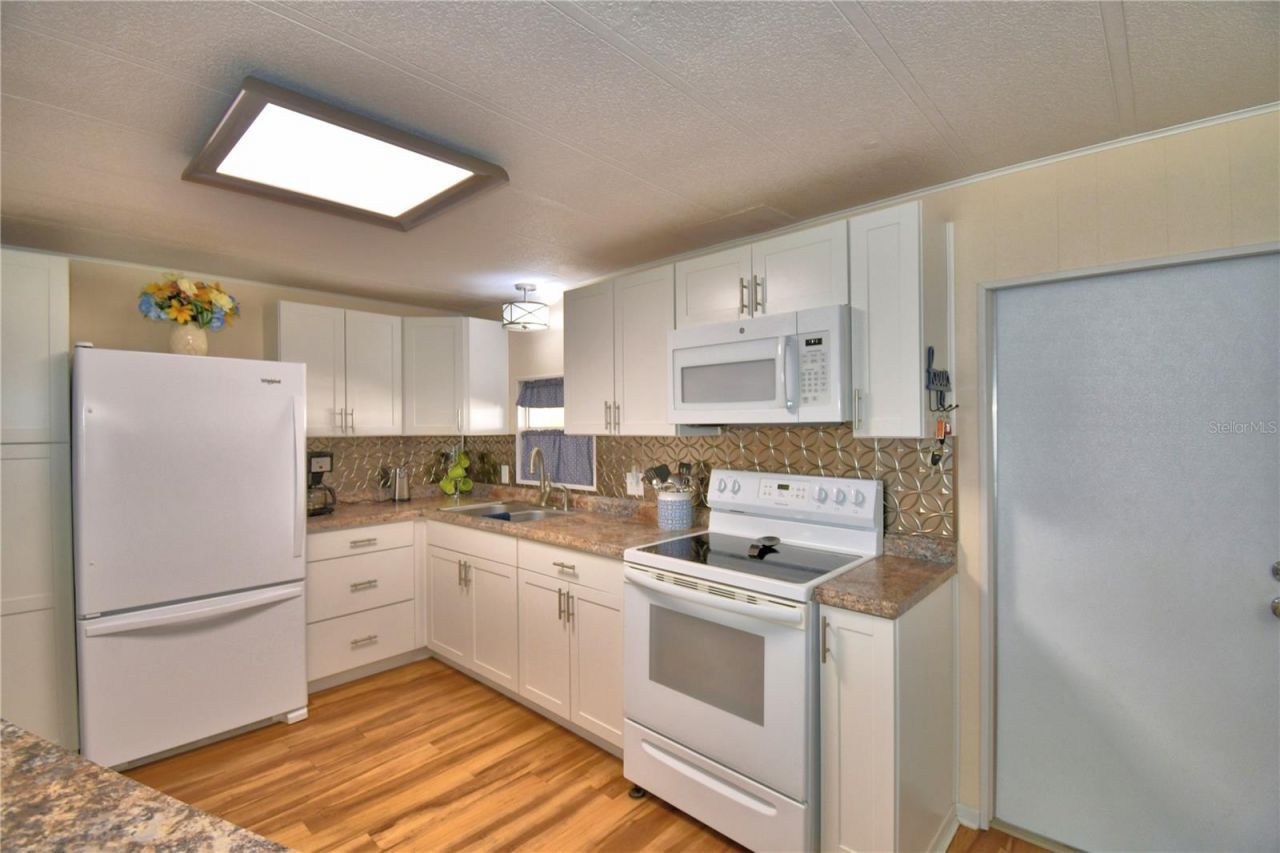 145 Holiday Lane, Auburndale, FL 33823 Photo