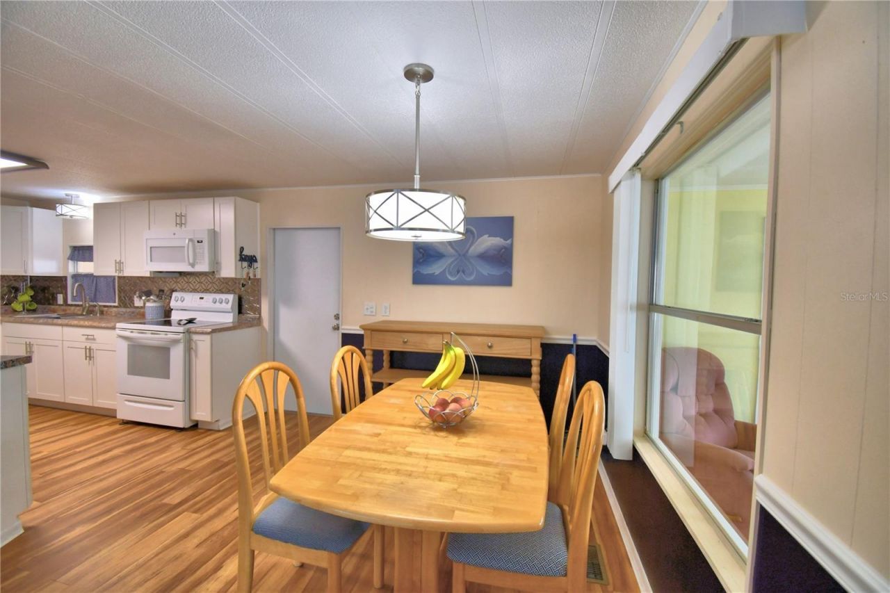 145 Holiday Lane, Auburndale, FL 33823 Photo